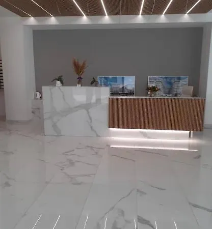 Selena By Tomis Năvodari